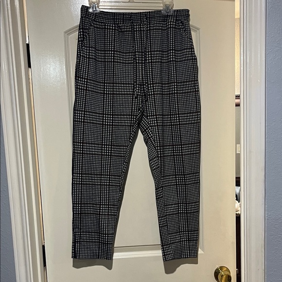 Anthropologie Other - Anthropologie Men's Black and White Patterned Dress Pants